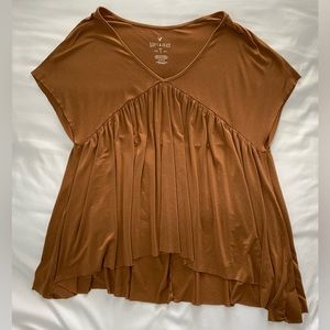 American Eagle tan/brown shirt. Size M, soft material